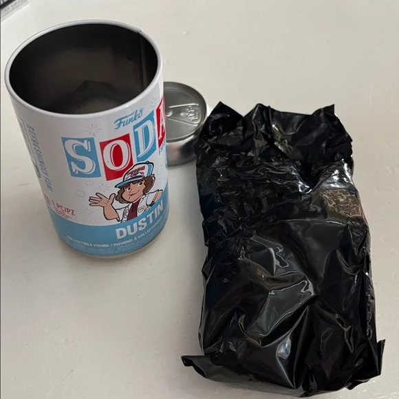Funko SODA Dustin: CONFIRMED COMMON - Picture 5 of 7
